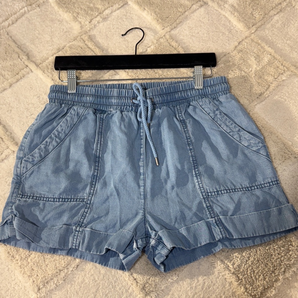 Universal Thread Light Blue Cargo Mid Rise Shorts - Picture 1 of 9